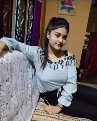 Call Girls Service in Rajura