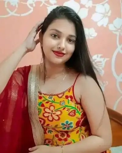 Call Girl in Rajura